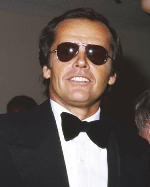 Jack Nicholson smokin ve klasik güneş gözlüklerinde her zamanki gibi havalı 1970'lerin 8x10 fotoğrafı
